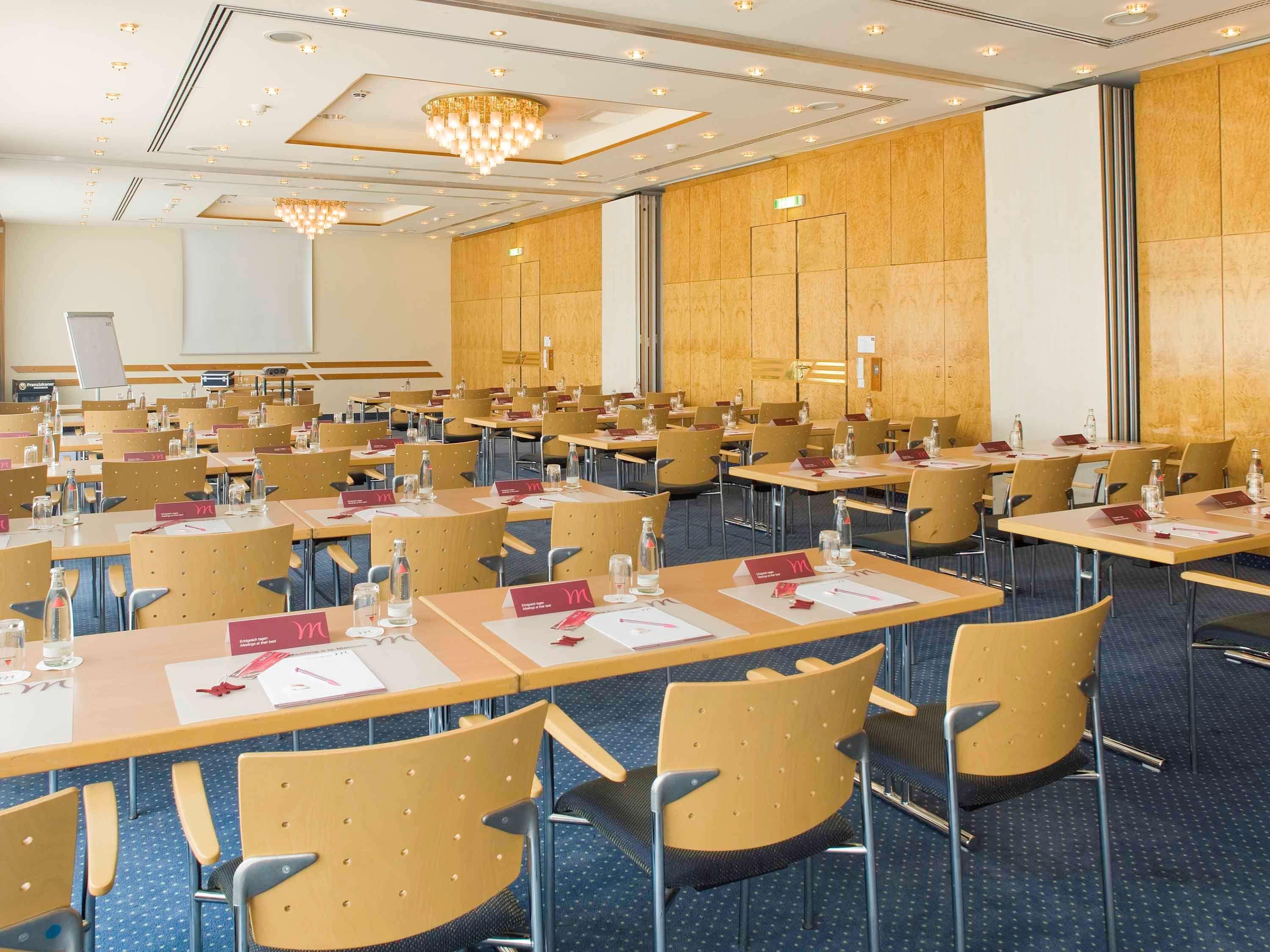 Mercure Hotel Bad Homburg Friedrichsdorf Exterior photo